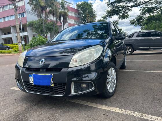 RENAULT SANDERO 1.6 PRIVILÉGE 16V FLEX 4P AUTOMÁTICO RENAULT SANDERO 1.6 PRIVILÉGE 16V FLEX 4P AUTOMÁTICO
